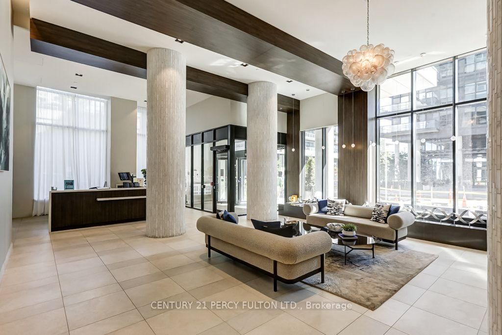 38 Annie Craig Drive • #1110 • Toronto, ON photo 3