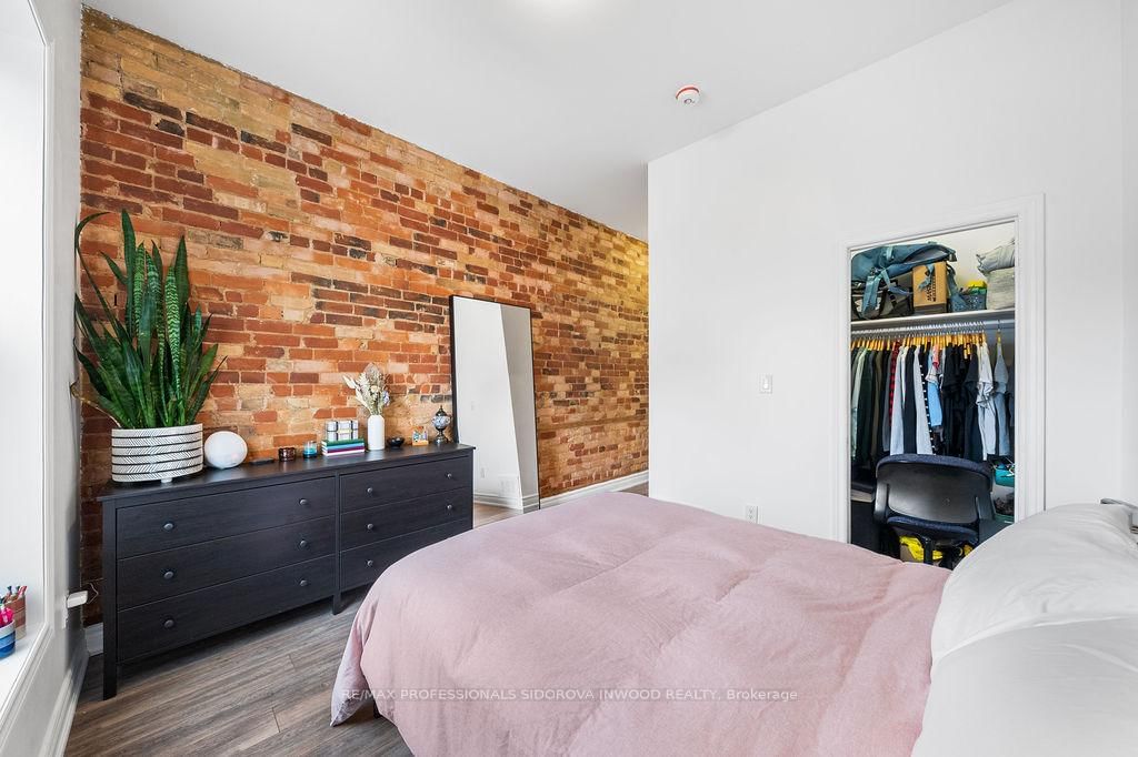 13 Spencer Avenue • Toronto, ON photo 13