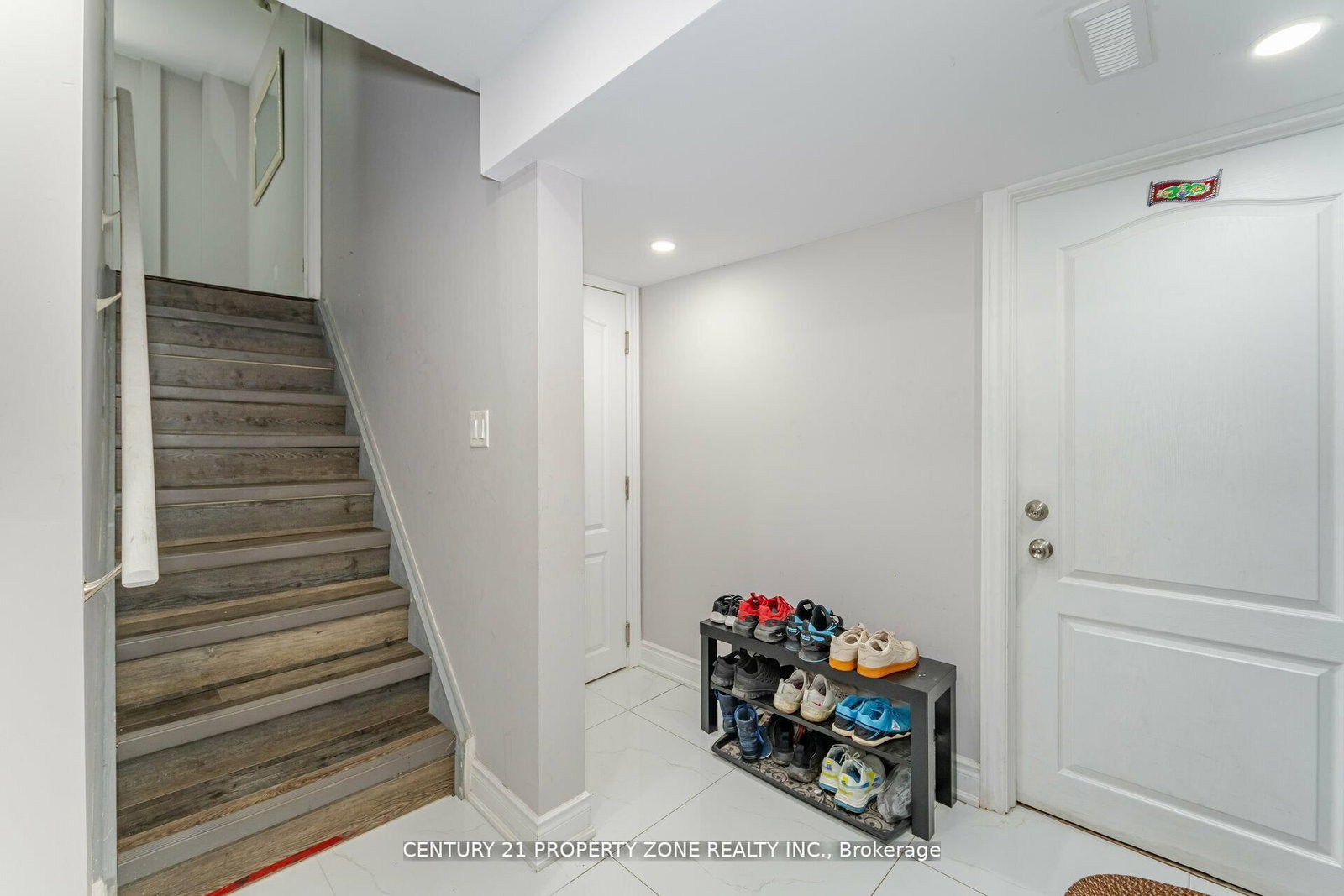 8 Teal Crest Circle • Brampton, ON photo 45