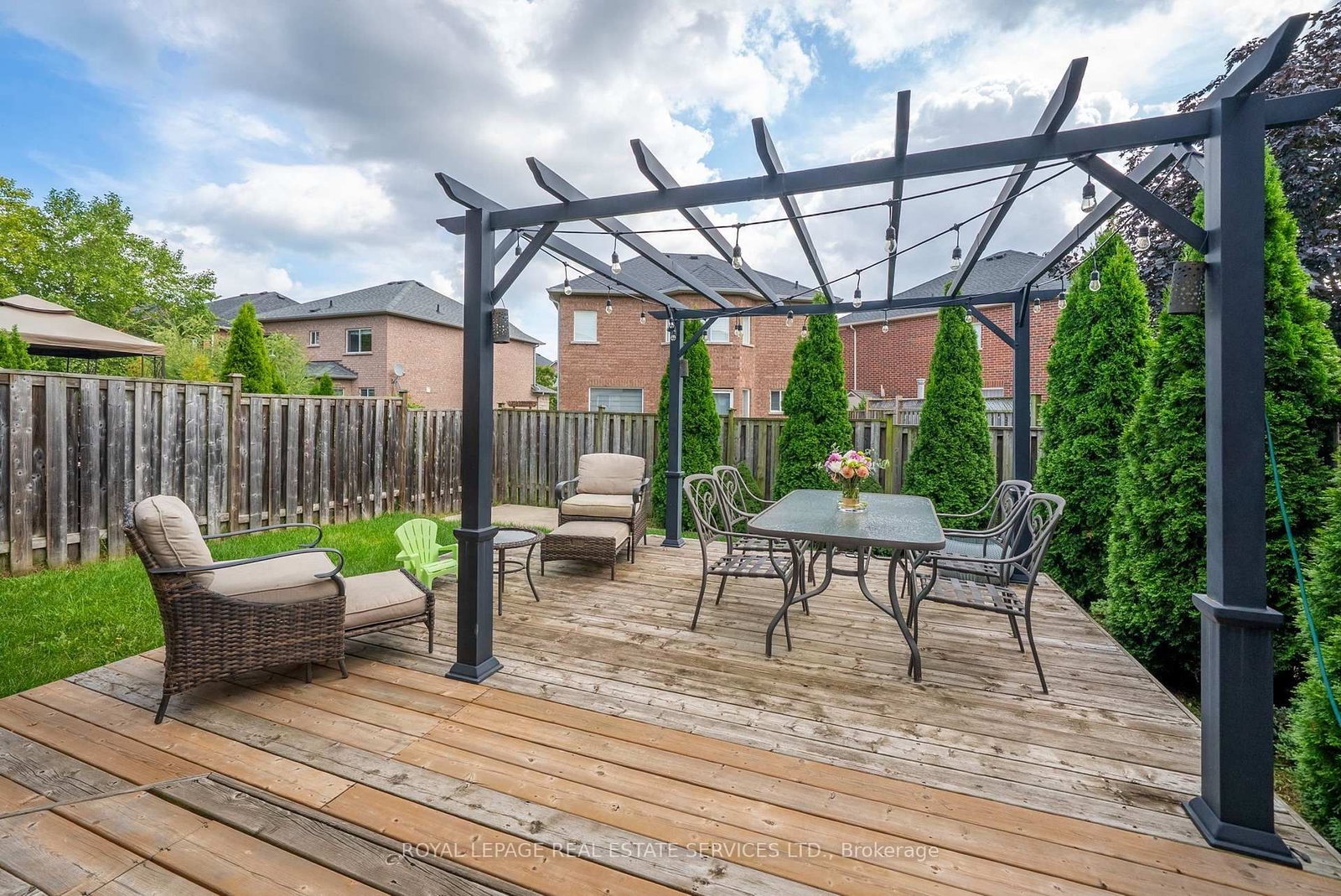 5856 Blue Spruce Avenue • Burlington, ON photo 35