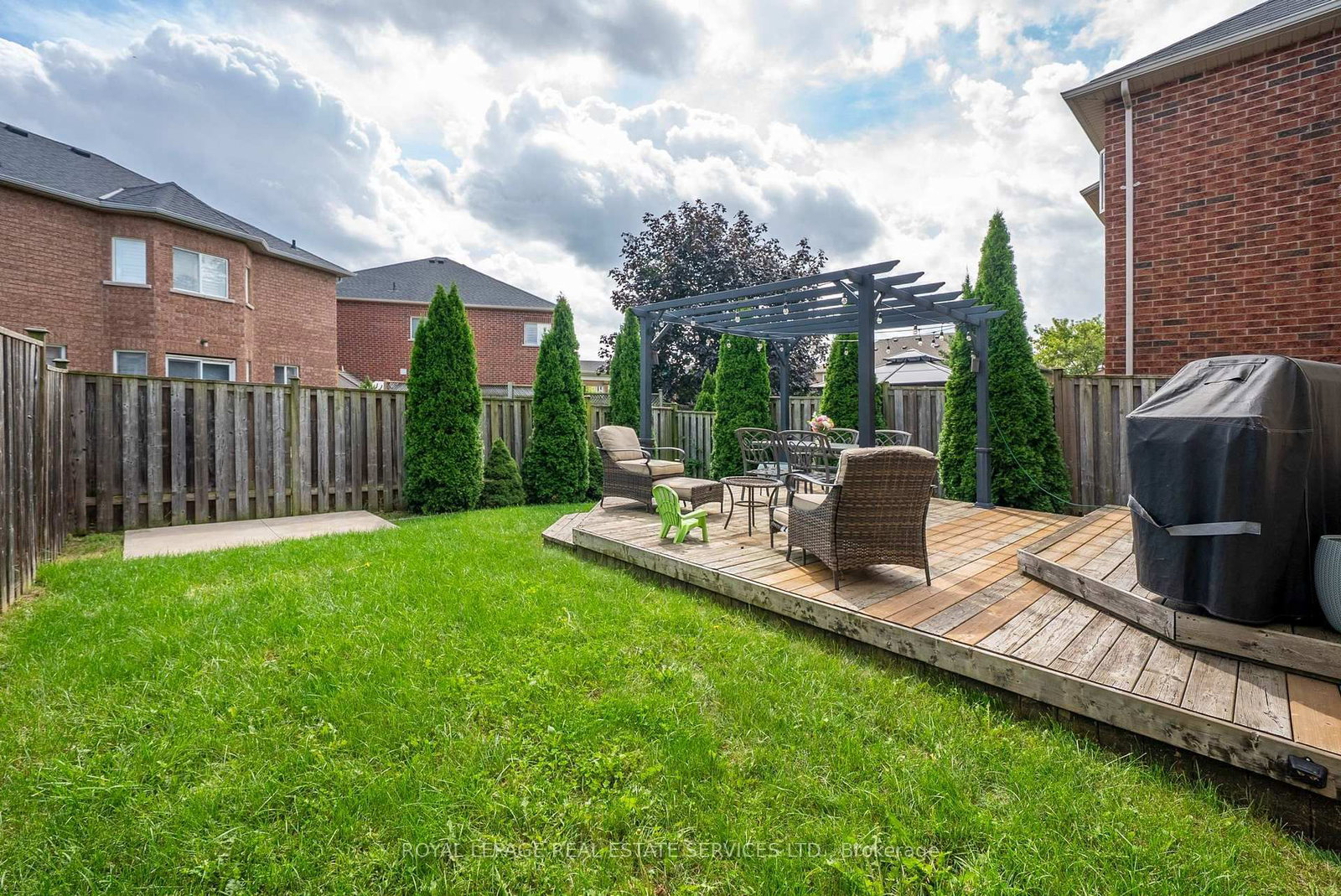 5856 Blue Spruce Avenue • Burlington, ON photo 37