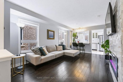 5856 Blue Spruce Avenue • Burlington, ON photo 8