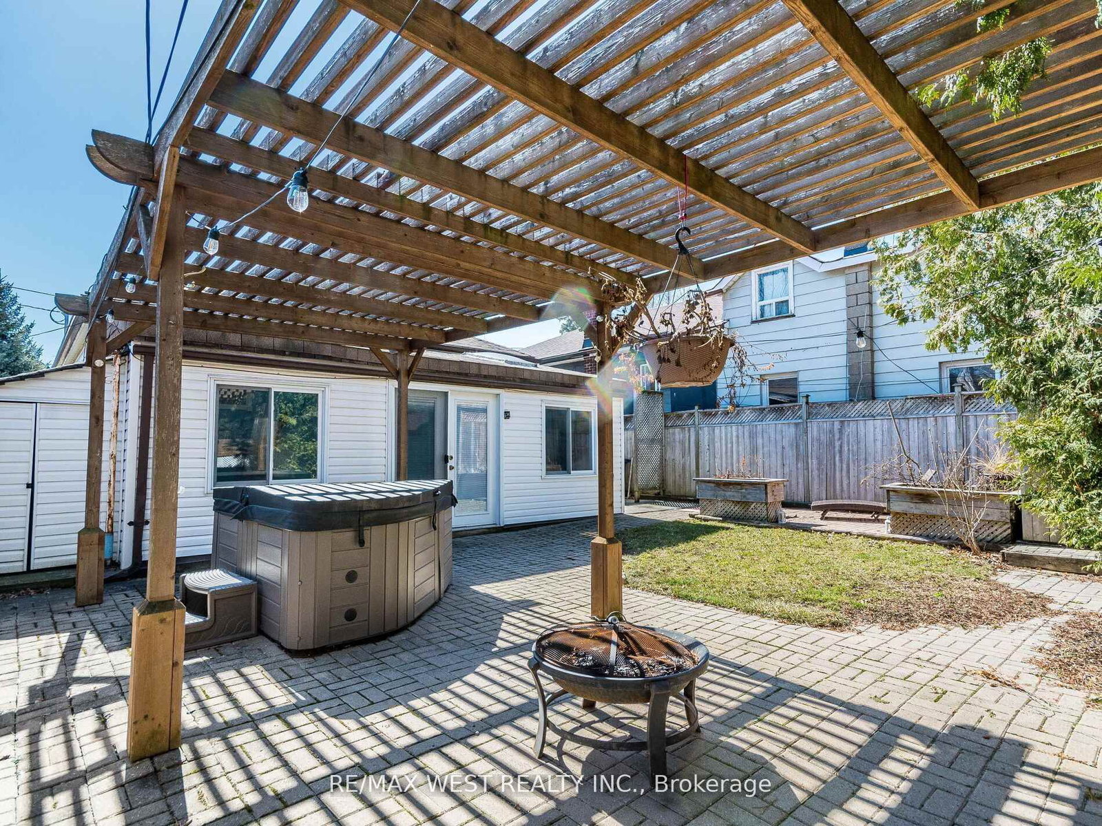 76 Laburnham Avenue • Toronto, ON photo 37