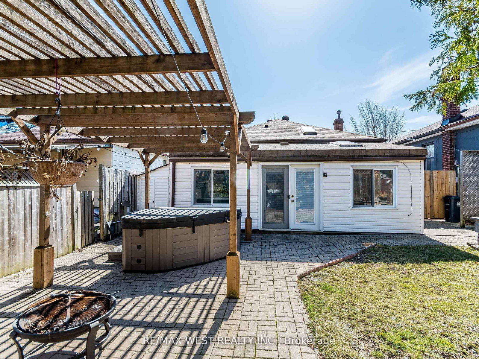 76 Laburnham Avenue • Toronto, ON photo 39