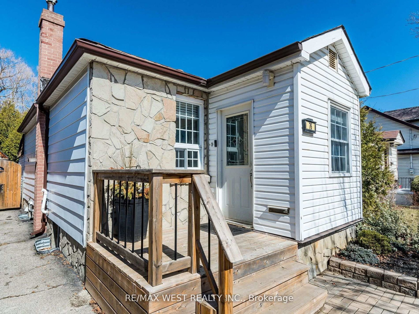 76 Laburnham Avenue • Toronto, ON photo 47