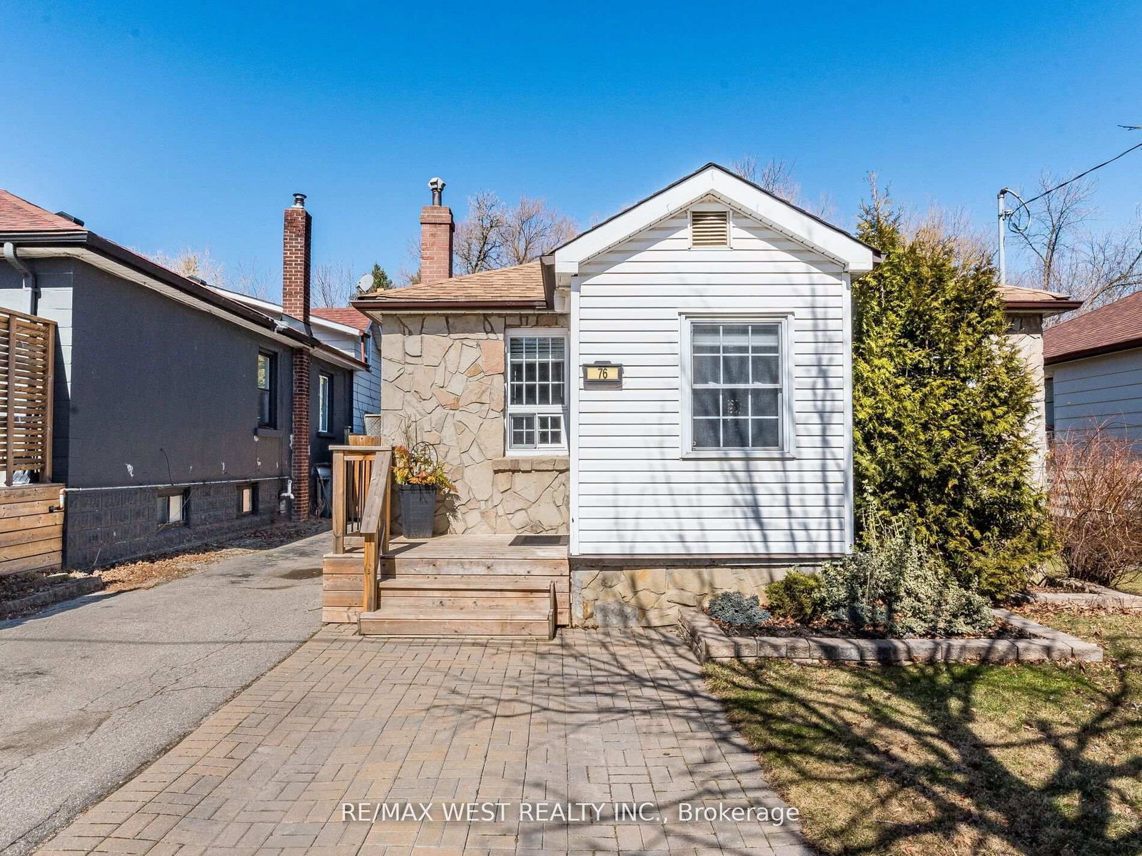 76 Laburnham Avenue • Toronto, ON photo 48