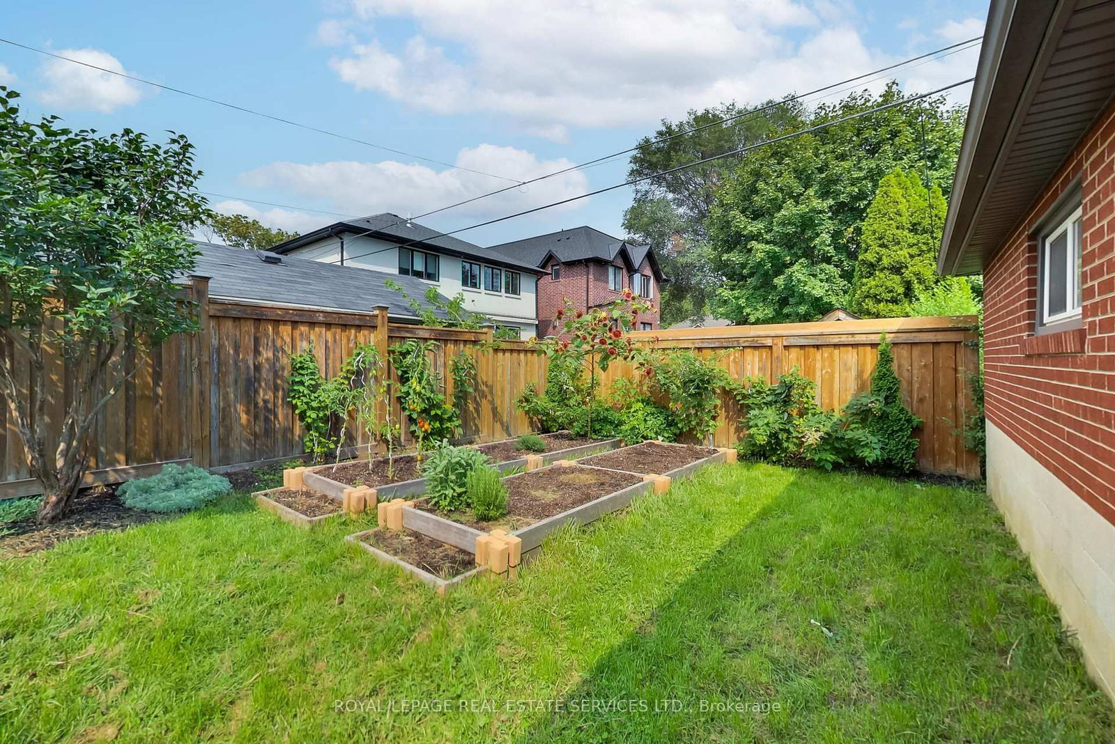 21 Parker Avenue • Toronto, ON photo 18