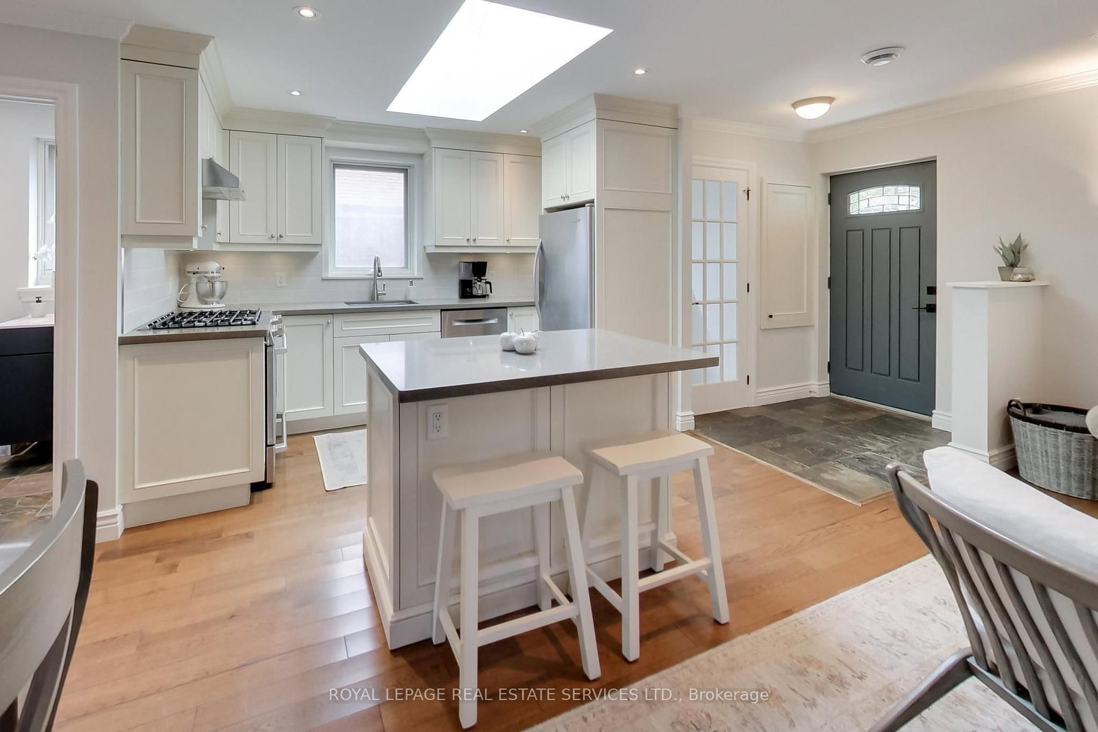21 Parker Avenue • Toronto, ON photo 5