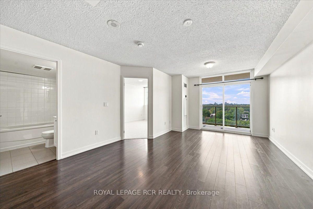 812 Lansdowne Avenue • #908 • Toronto, ON photo 11