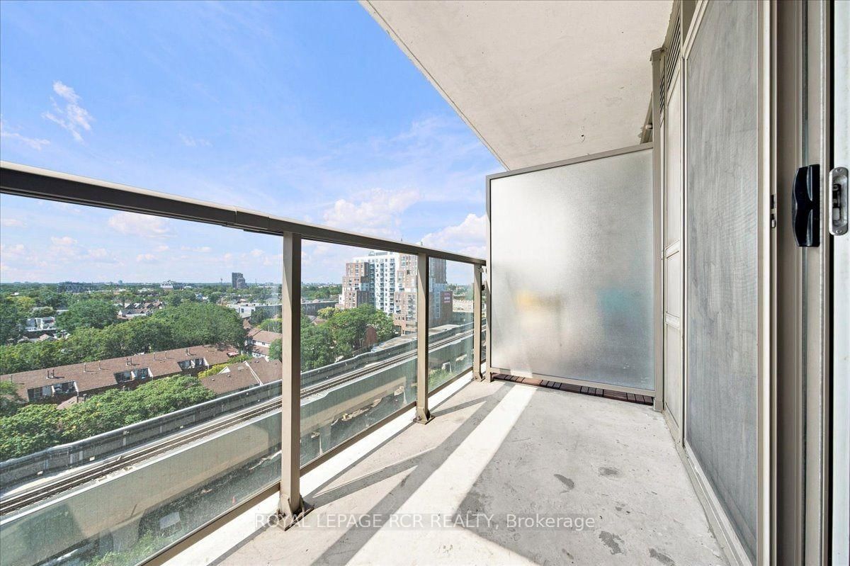 812 Lansdowne Avenue • #908 • Toronto, ON photo 18