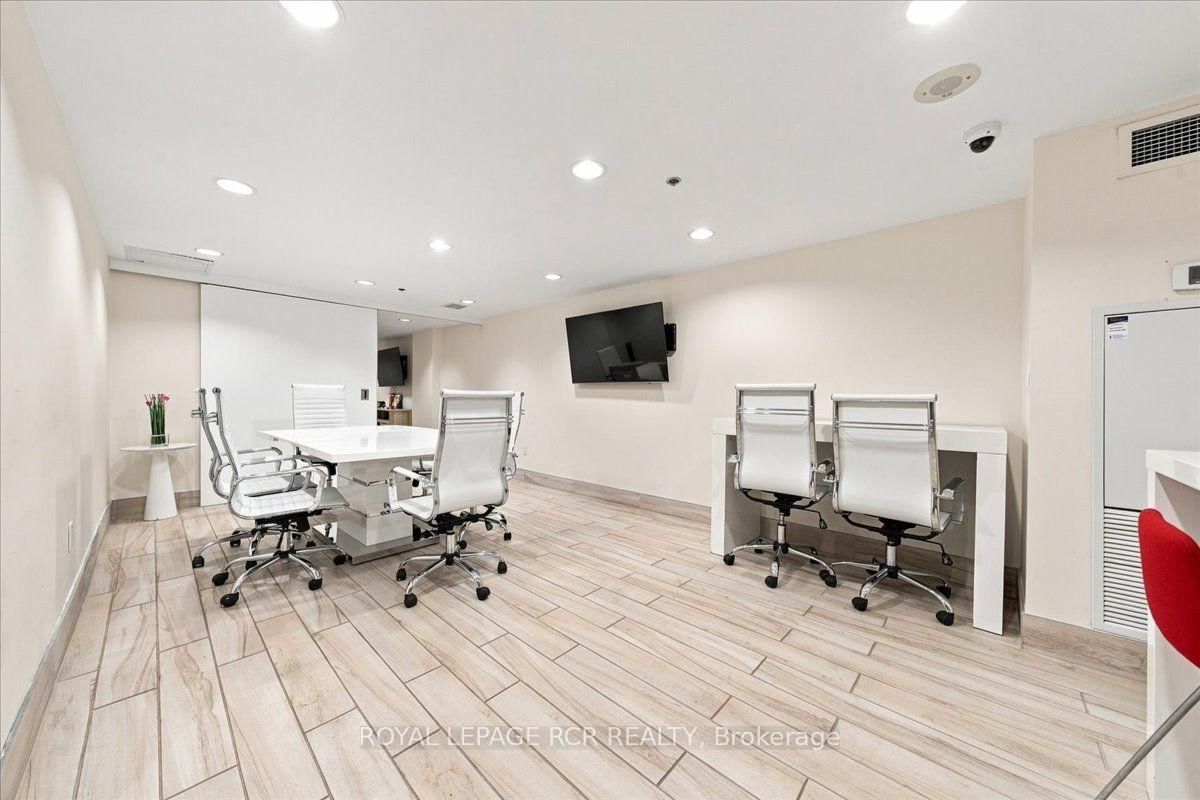 812 Lansdowne Avenue • #908 • Toronto, ON photo 24