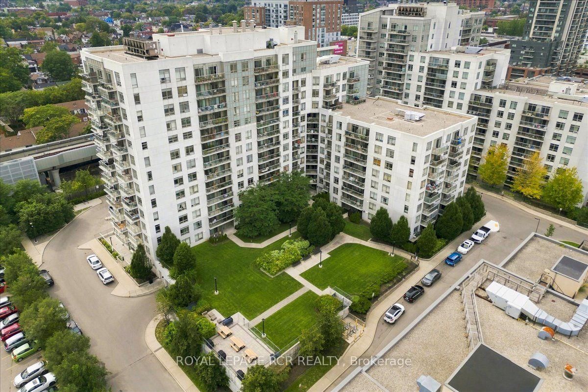 812 Lansdowne Avenue • #908 • Toronto, ON photo 35
