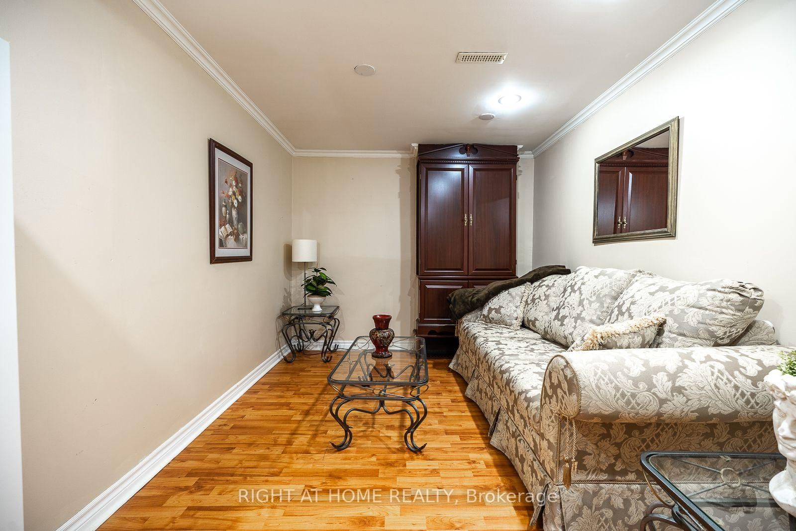 54 Niagara Place • Brampton, ON photo 31