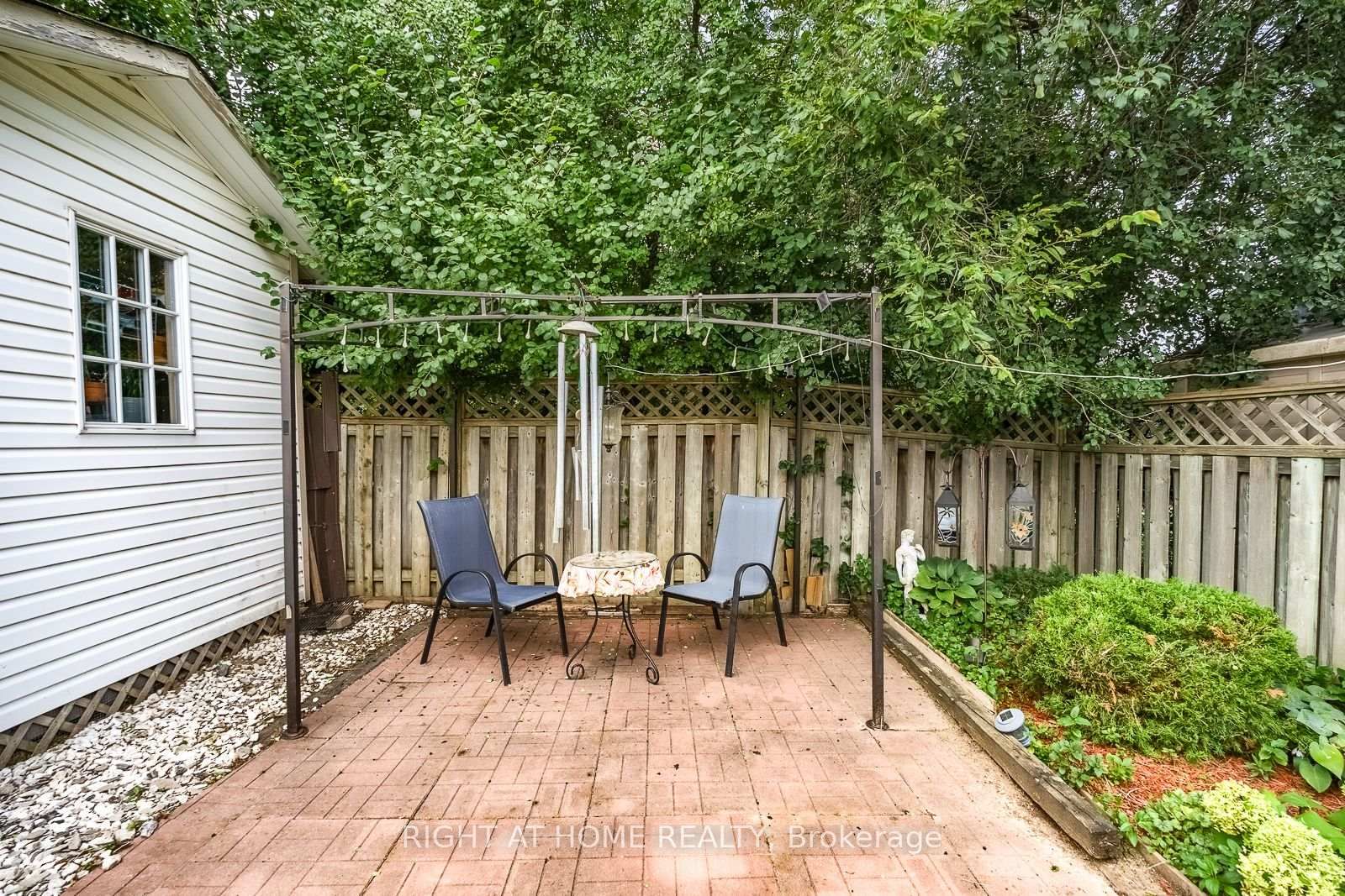 54 Niagara Place • Brampton, ON photo 43