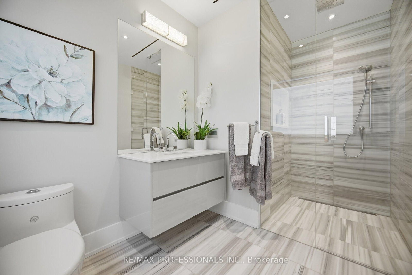 466 The Kingsway • Toronto, ON photo 27