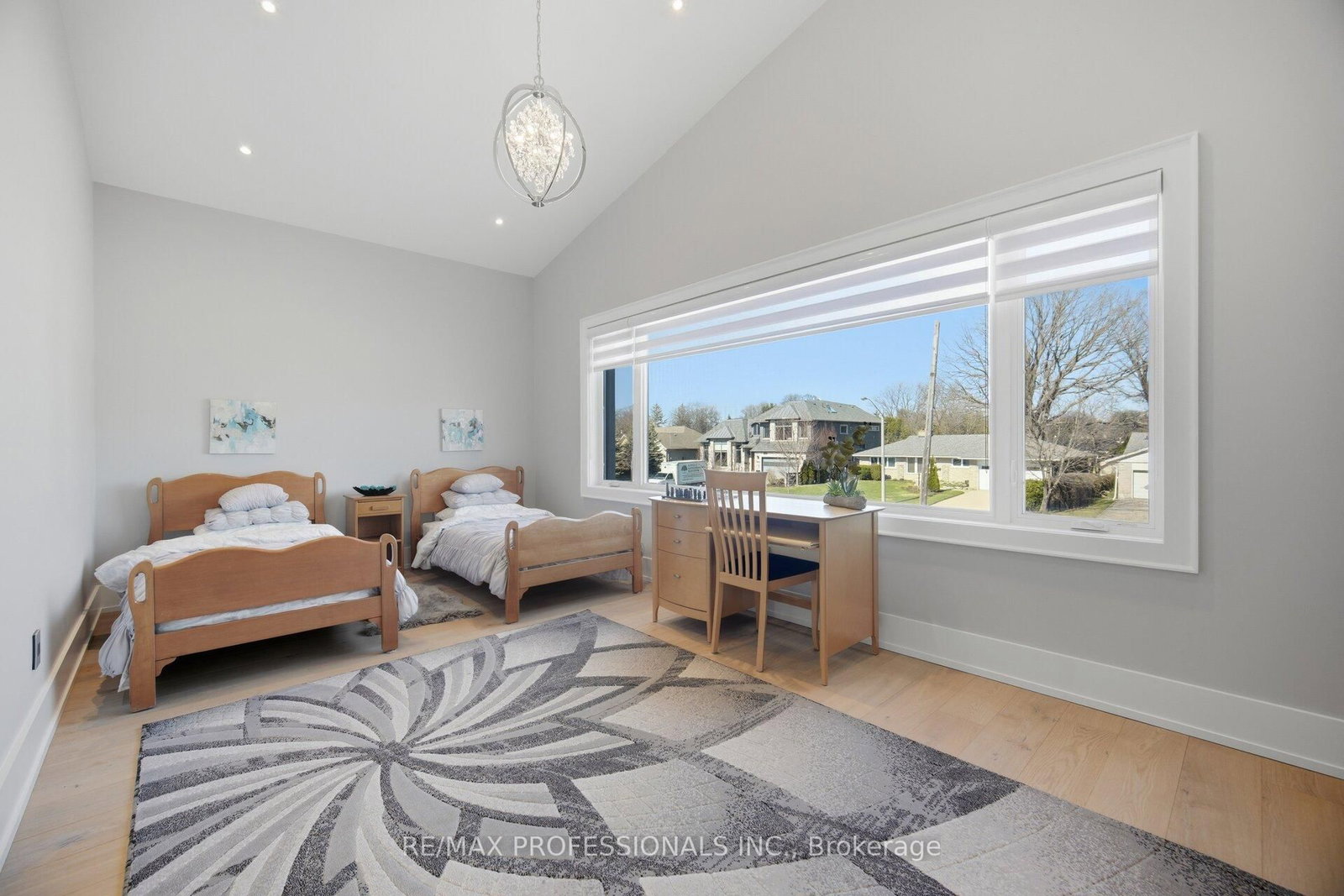 466 The Kingsway • Toronto, ON photo 29