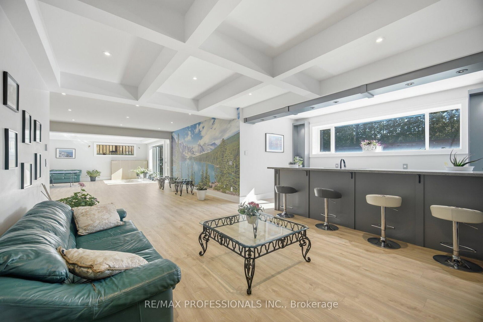 466 The Kingsway • Toronto, ON photo 41