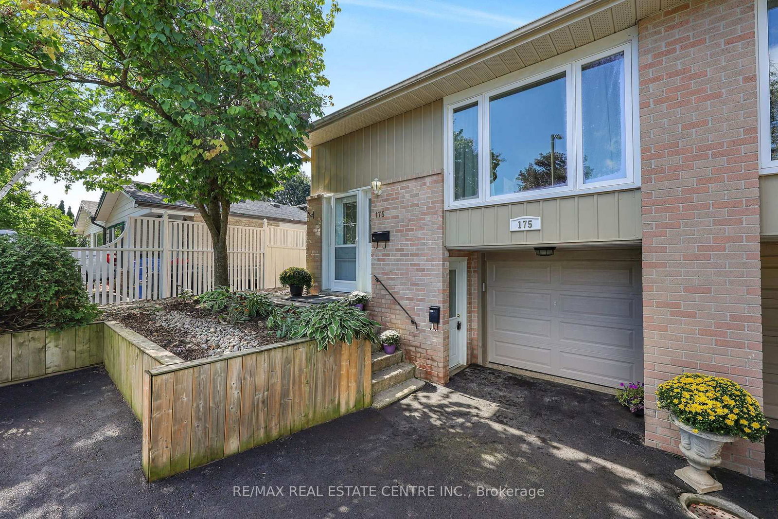 175 Burbank Crescent • Orangeville, ON photo 4