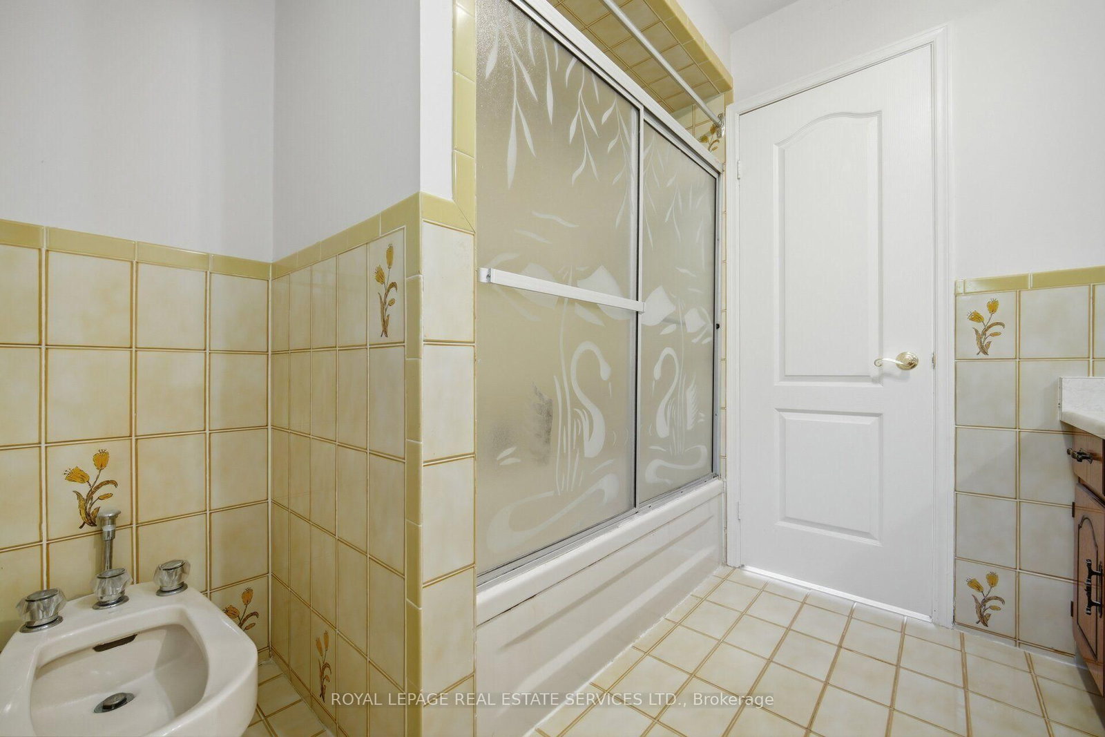 124 Stilecroft Drive • Toronto, ON photo 27