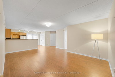 2075 Appleby Line • #102 • Burlington, ON photo 5