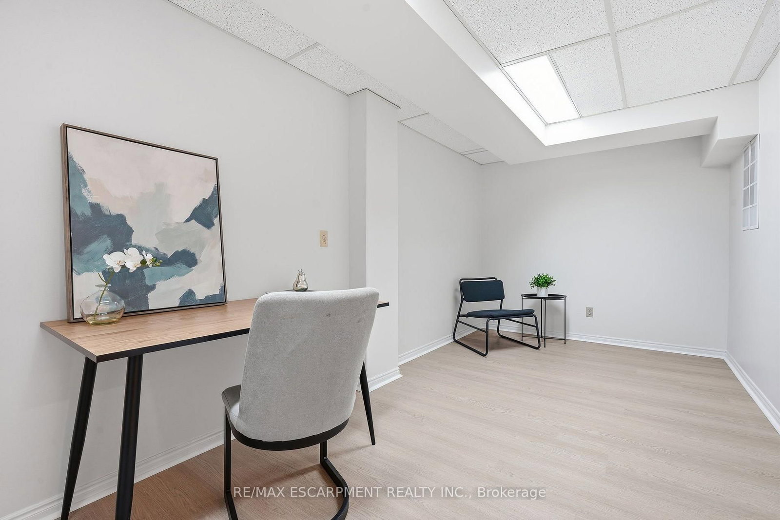 551 Deerhurst Drive • Burlington, ON photo 34