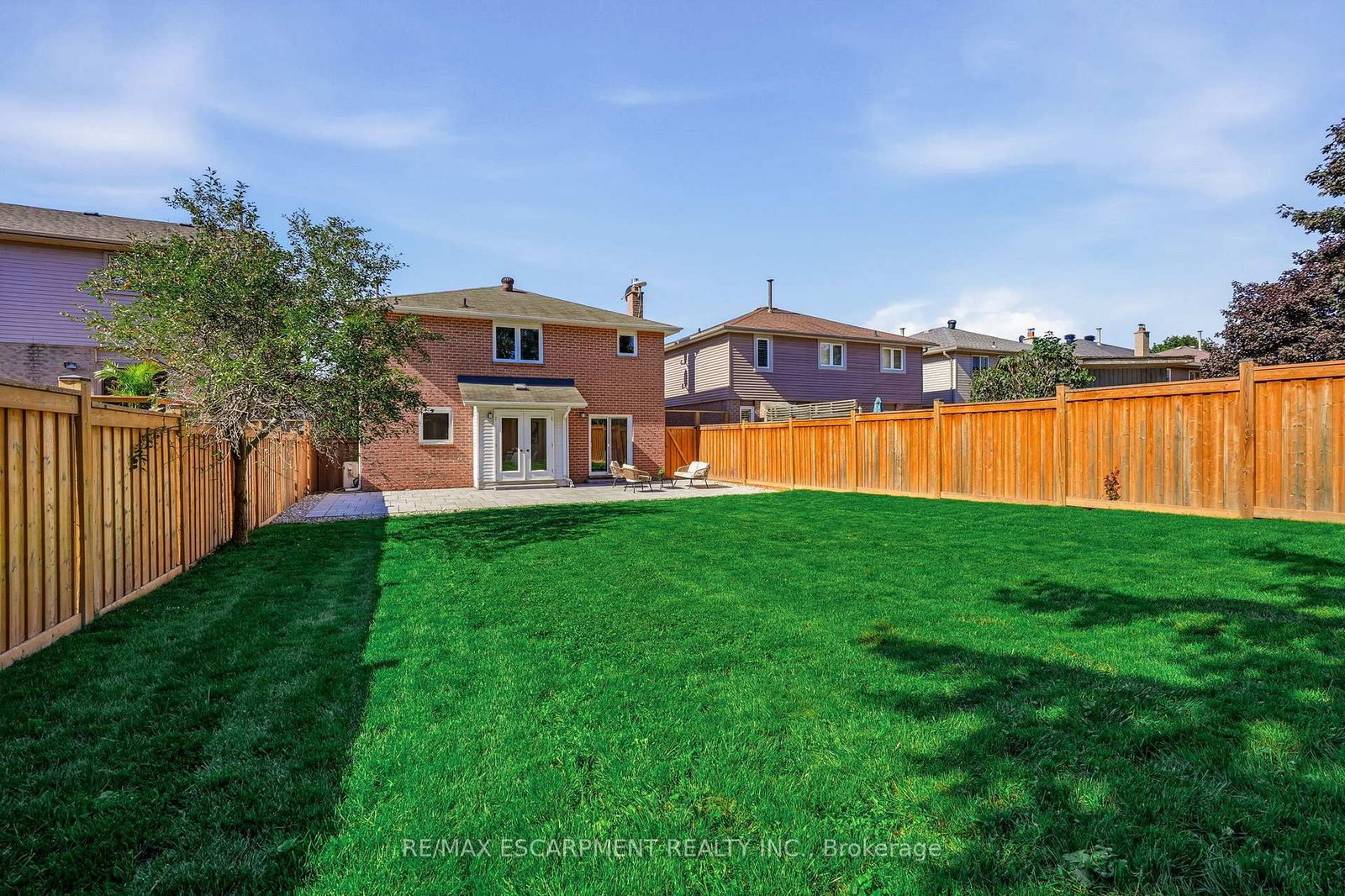 551 Deerhurst Drive • Burlington, ON photo 37