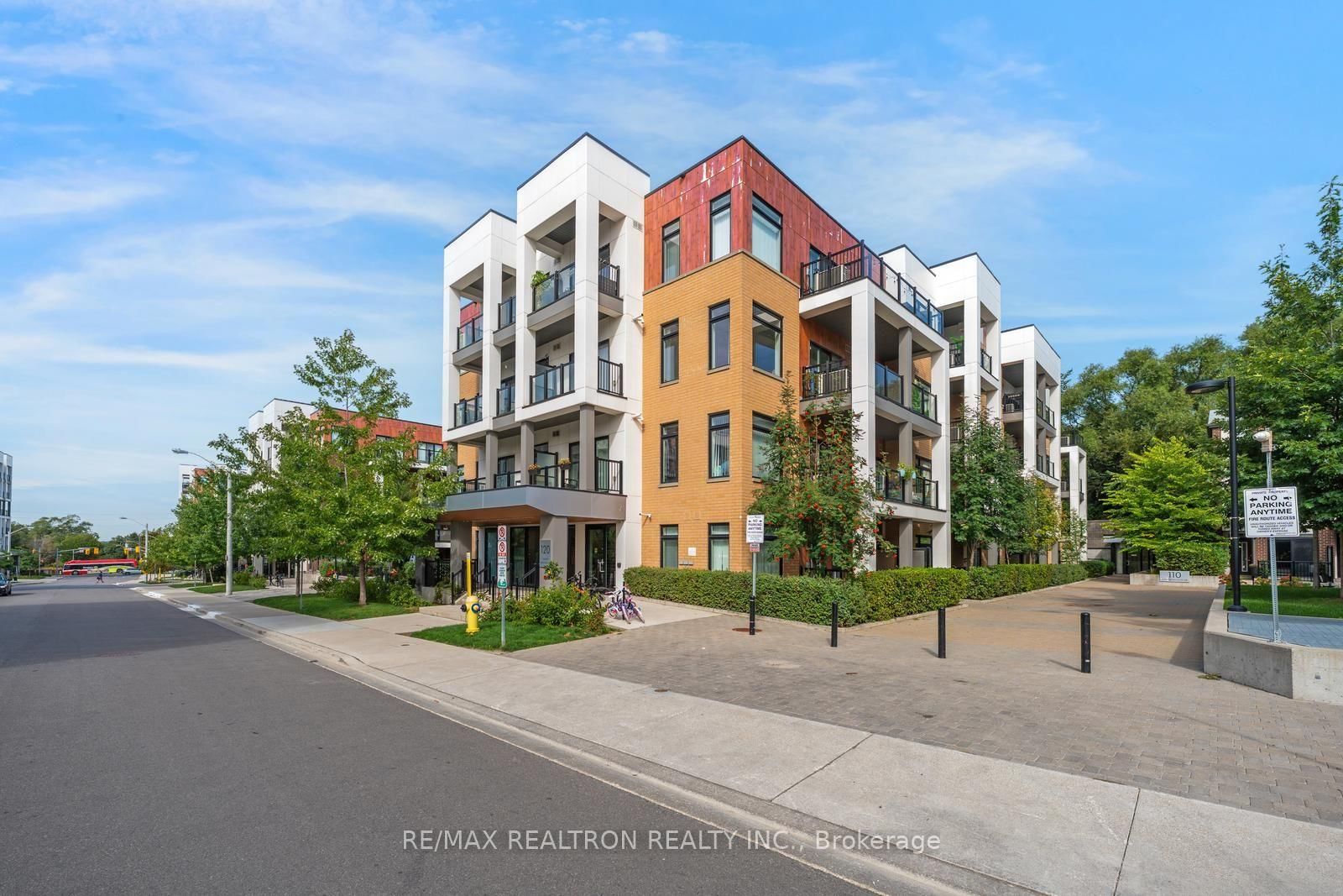 120 Canon Jackson Drive • #304 • Toronto, ON photo 3