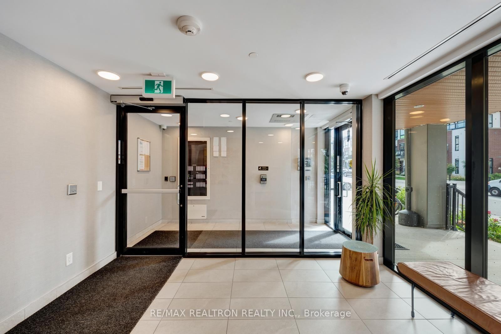 120 Canon Jackson Drive • #304 • Toronto, ON photo 4