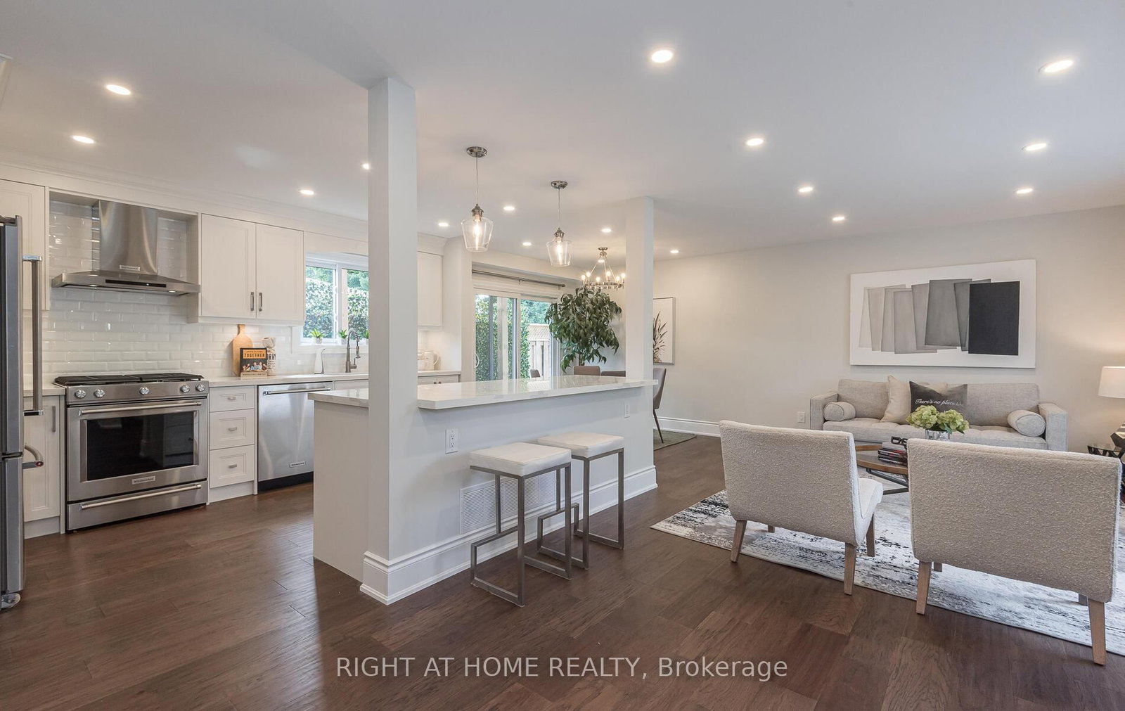 8 Culham Street • Oakville, ON photo 12