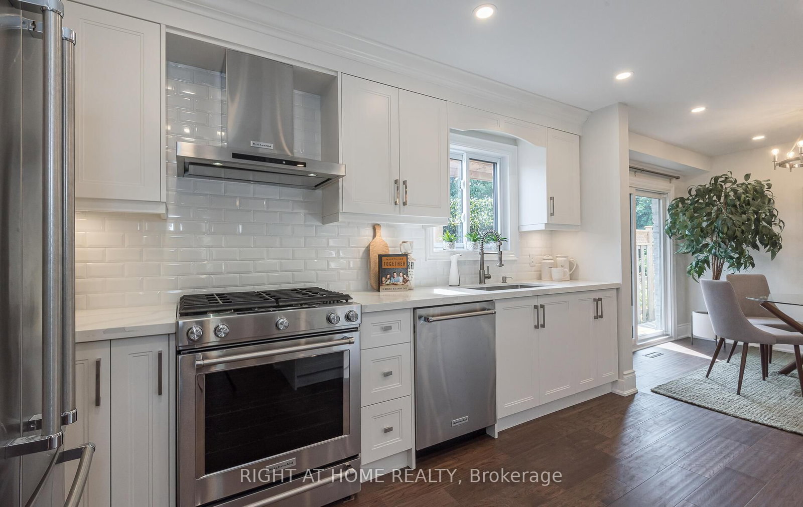 8 Culham Street • Oakville, ON photo 22