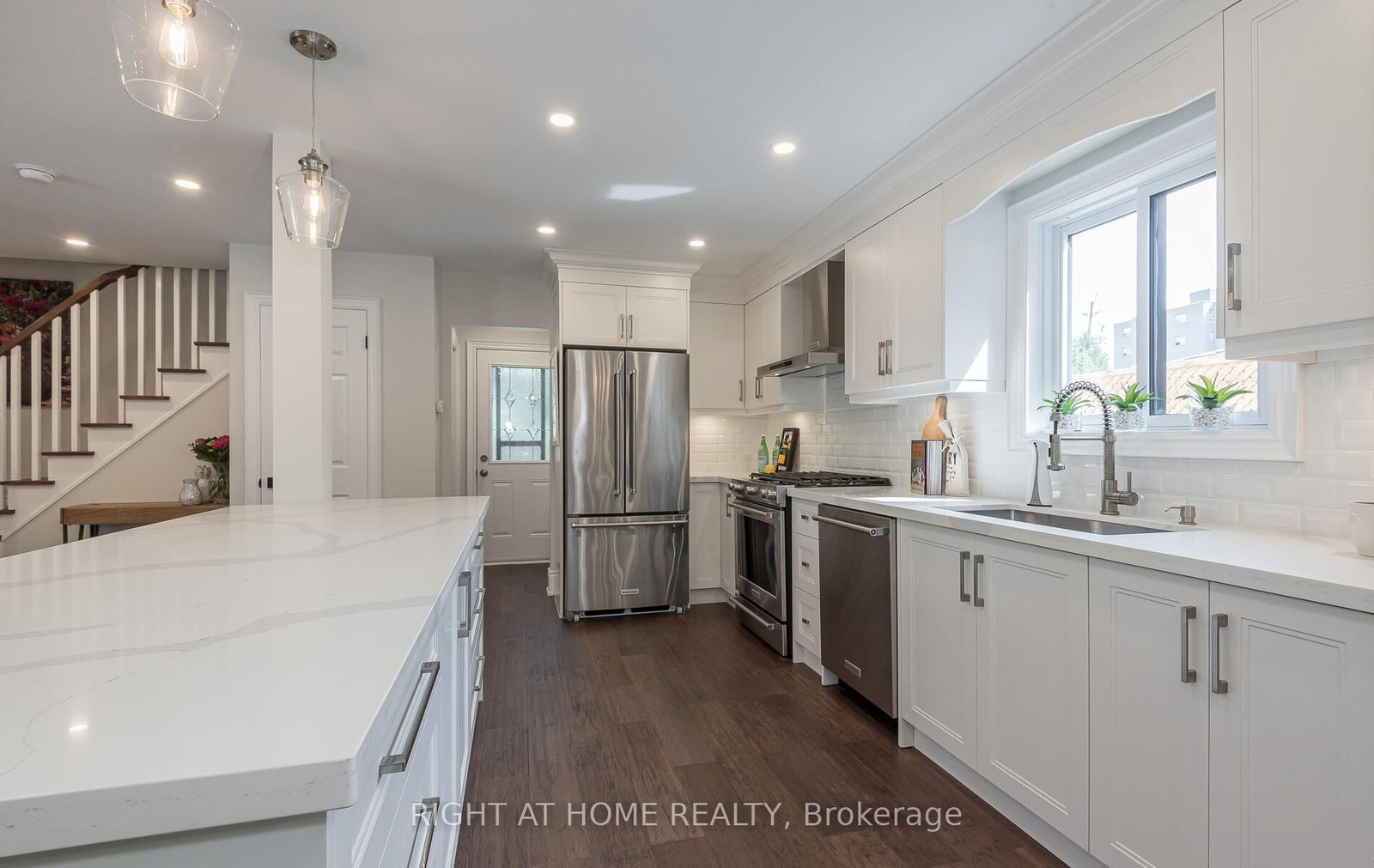8 Culham Street • Oakville, ON photo 23