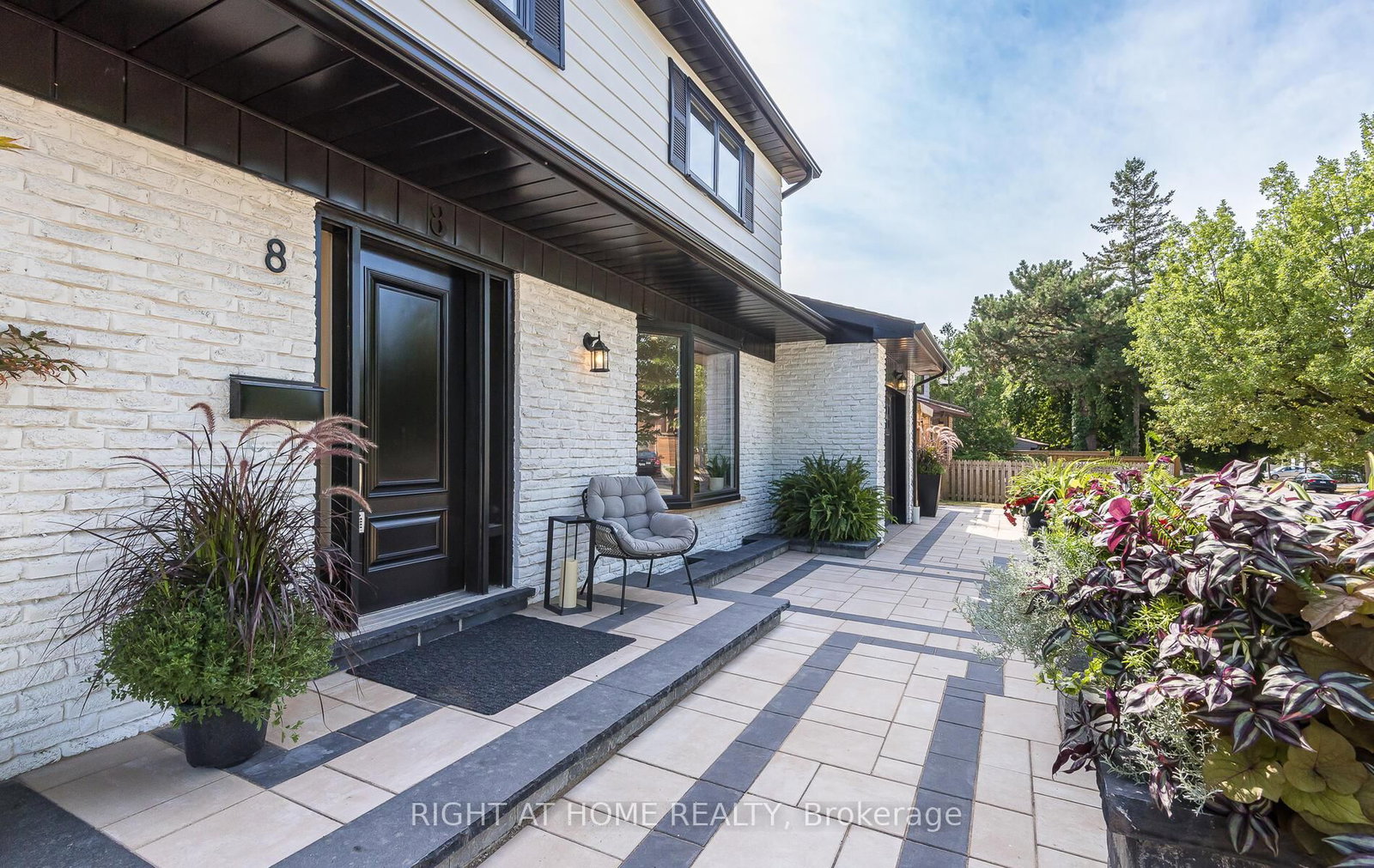 8 Culham Street • Oakville, ON photo 6
