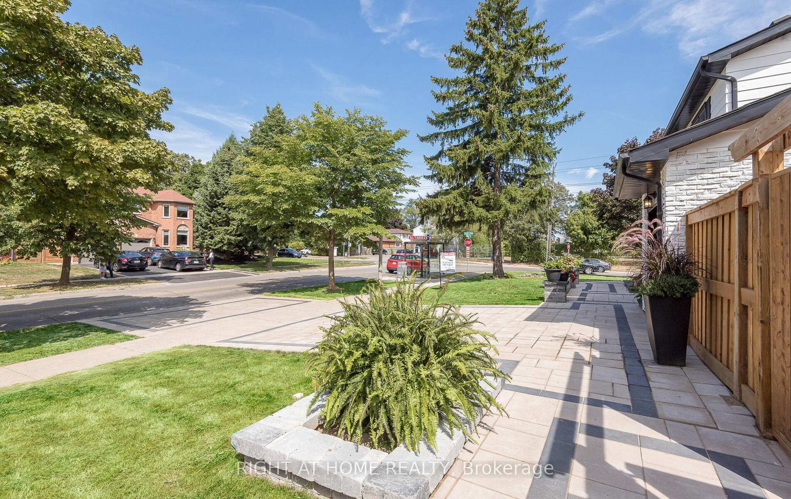 8 Culham Street • Oakville, ON photo 8