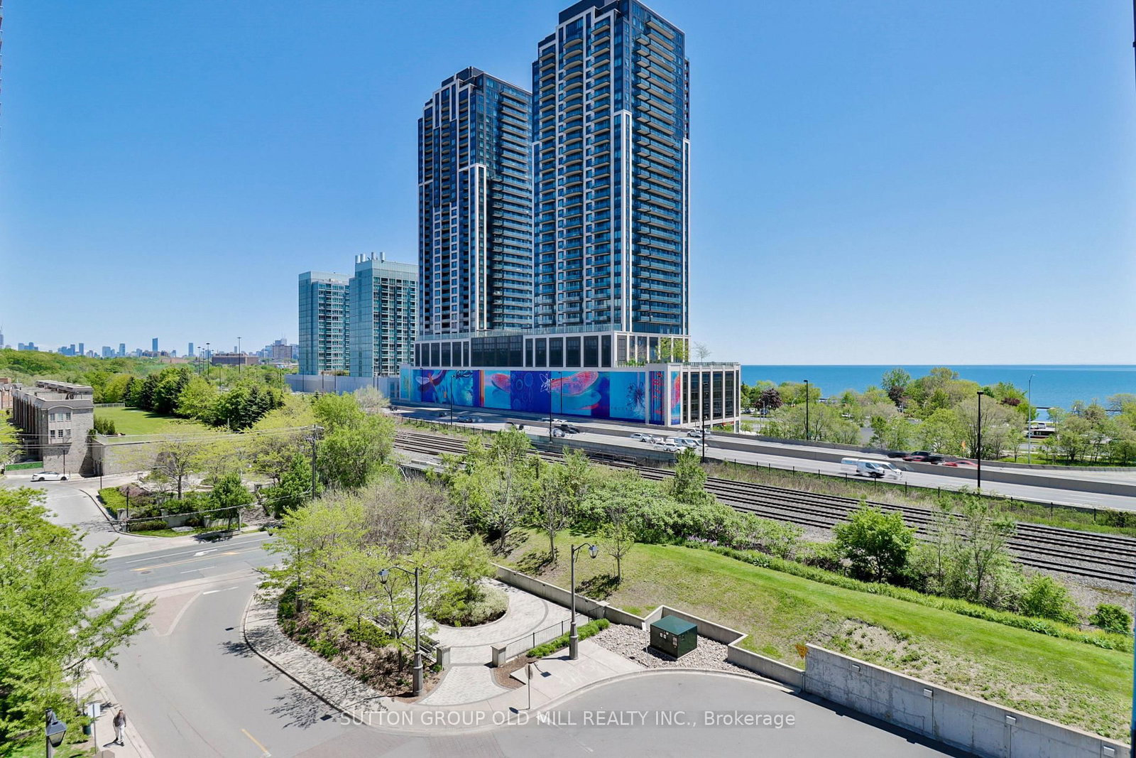 103 The Queensway • #602 • Toronto, ON photo 27