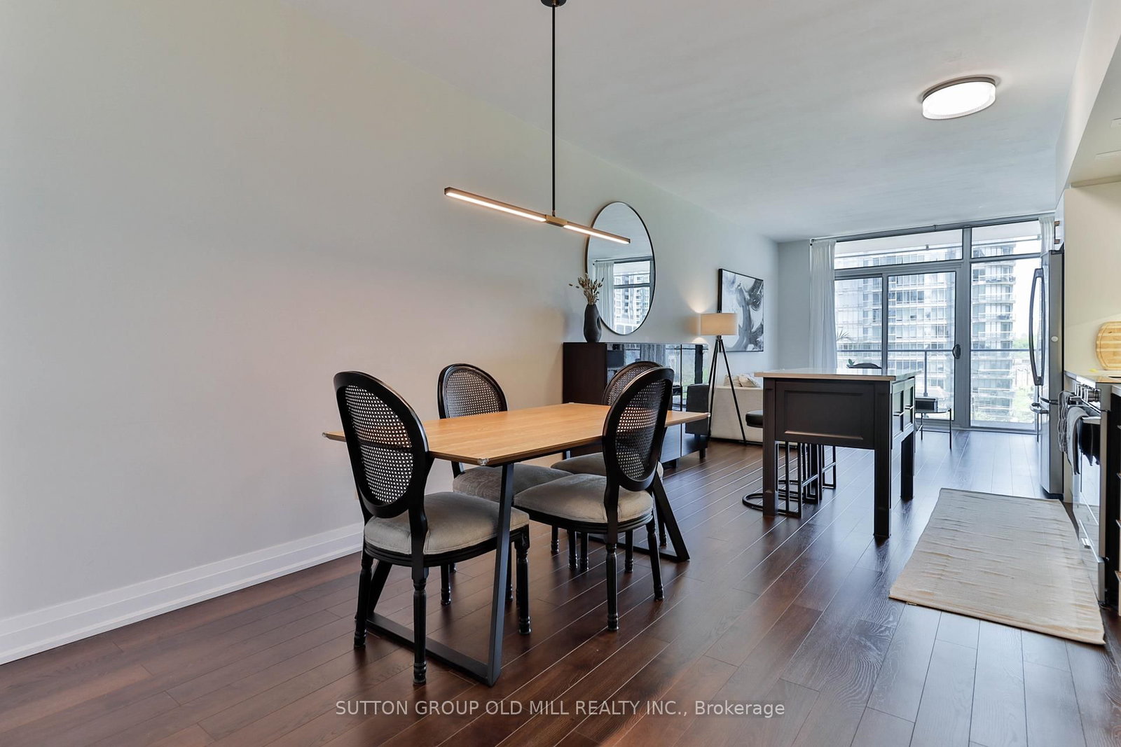 103 The Queensway • #602 • Toronto, ON photo 9