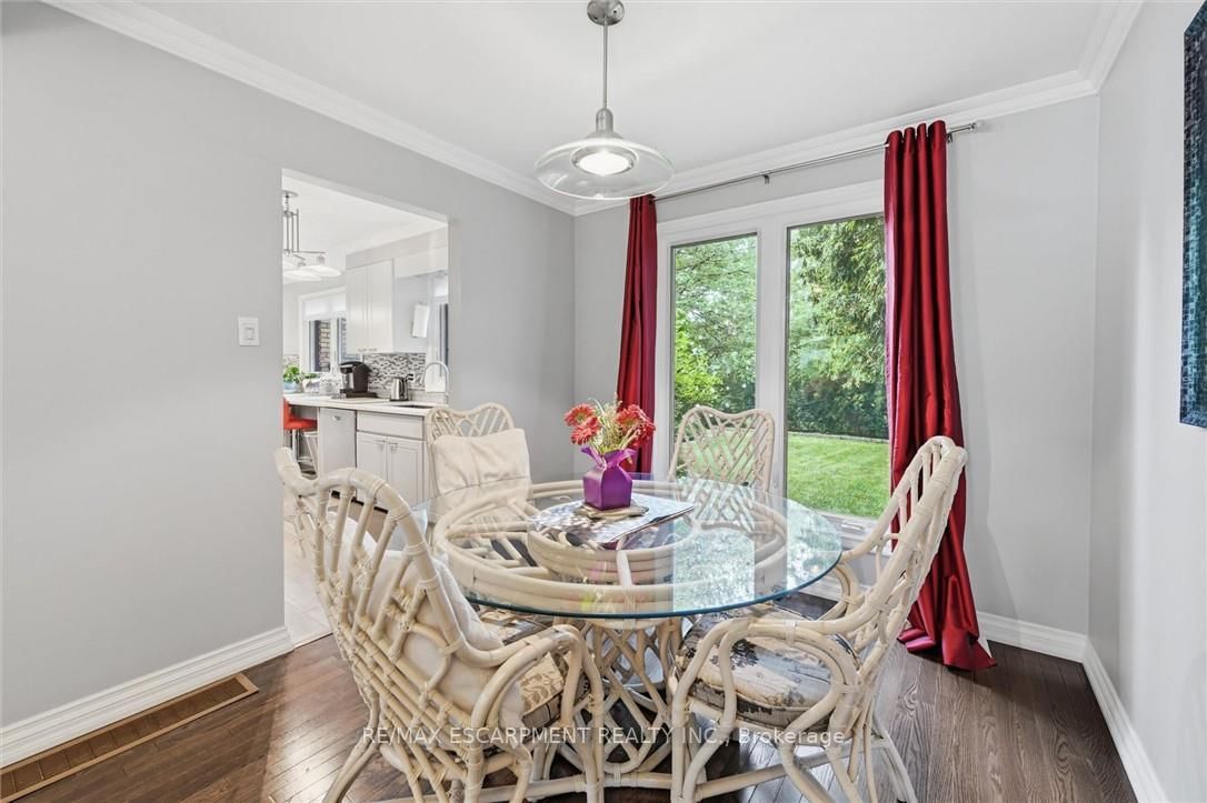 132 Hampton Heath Road • Burlington, ON photo 10