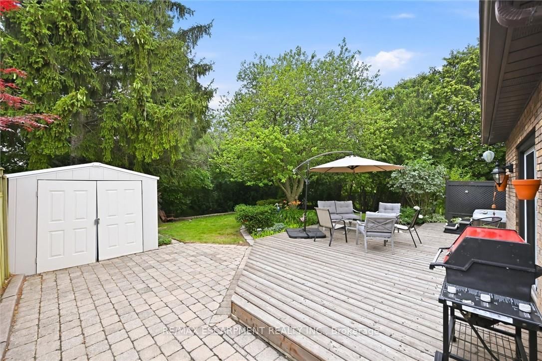 132 Hampton Heath Road • Burlington, ON photo 33