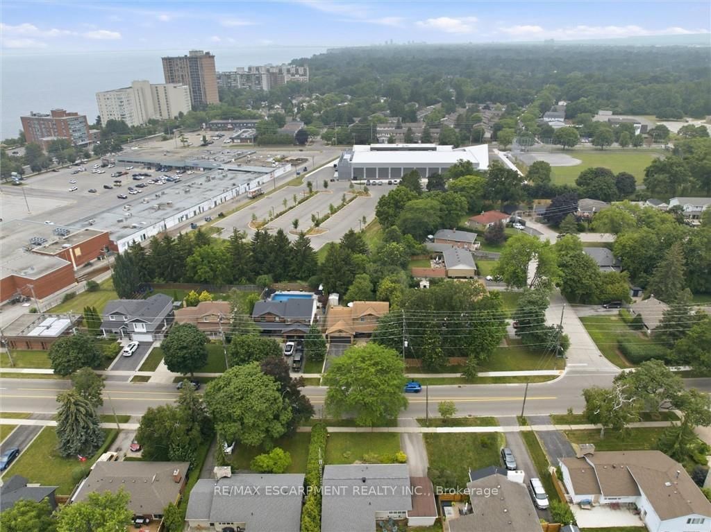 132 Hampton Heath Road • Burlington, ON photo 41