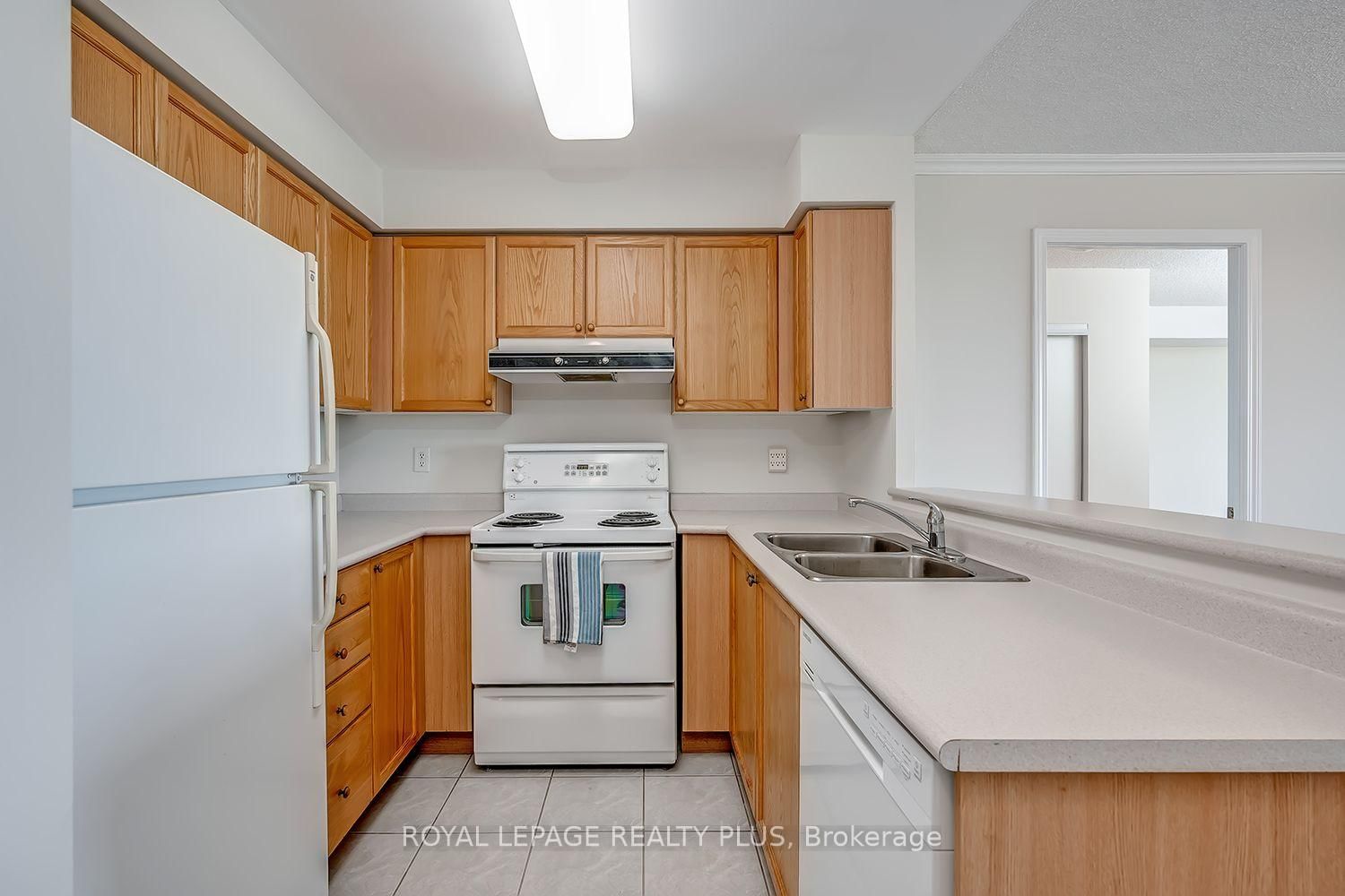 2585 Erin Centre Boulevard • #1101 • Mississauga, ON photo 10