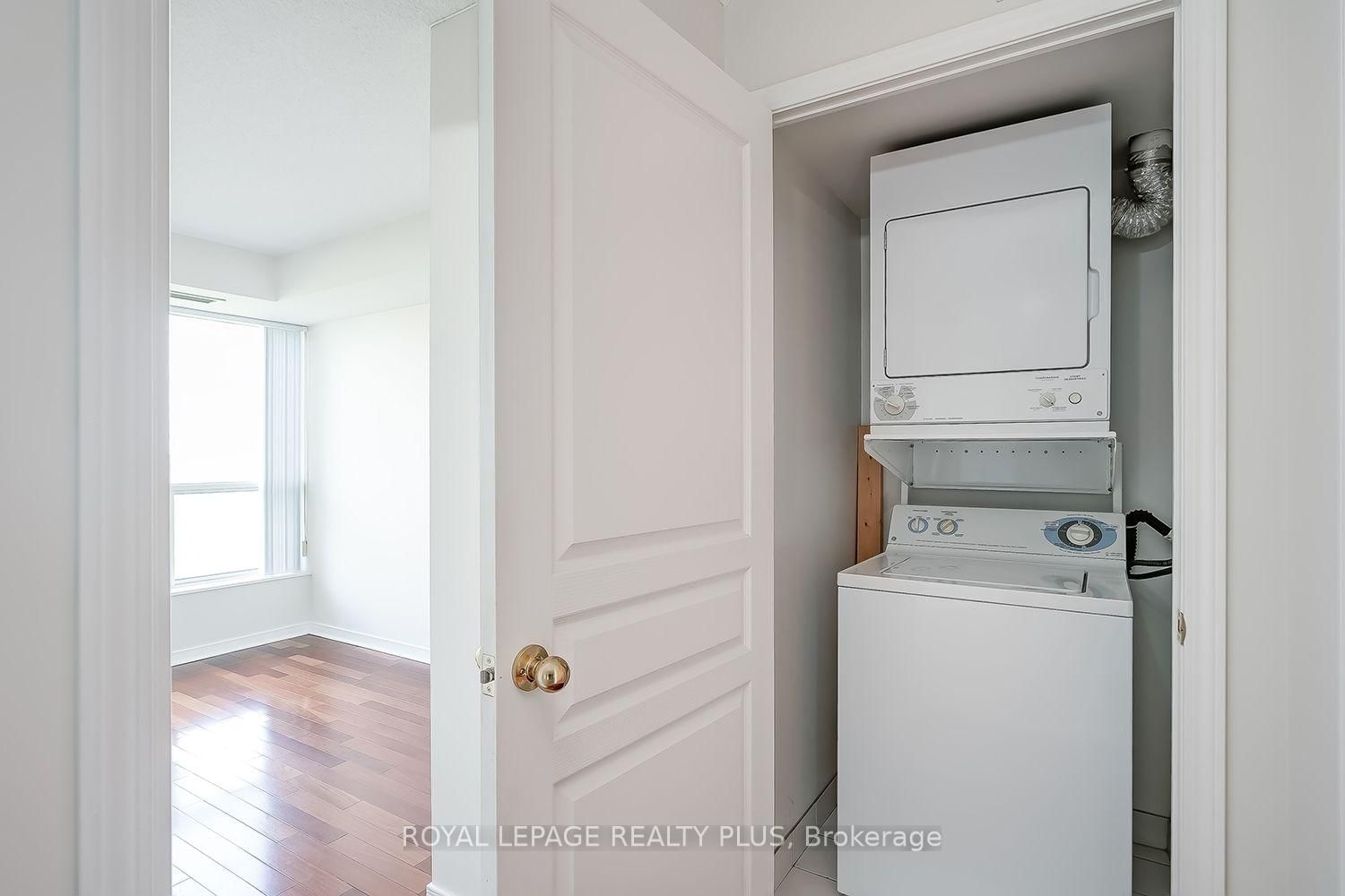 2585 Erin Centre Boulevard • #1101 • Mississauga, ON photo 22