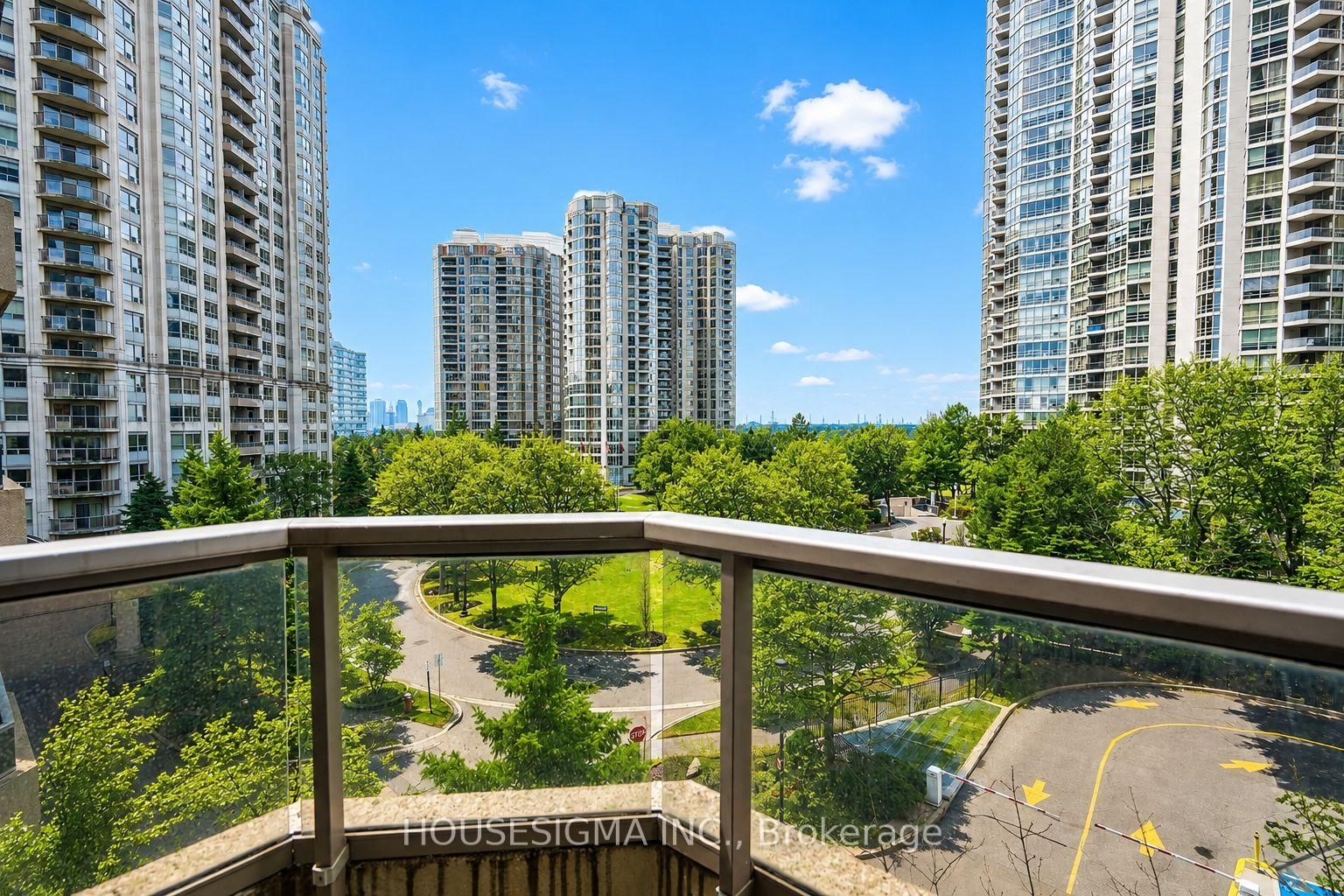 35 Kingsbridge Garden Circle • #513 • Mississauga, ON photo 13