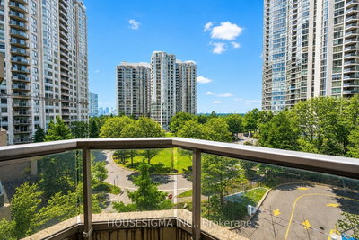 35 Kingsbridge Garden Mississauga,ON L5R 3Z5 — Photo 13