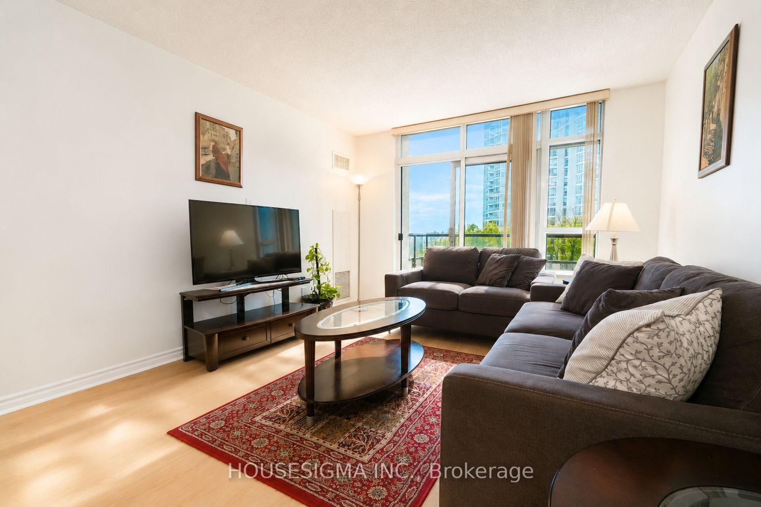 35 Kingsbridge Garden Circle • #513 • Mississauga, ON photo 5