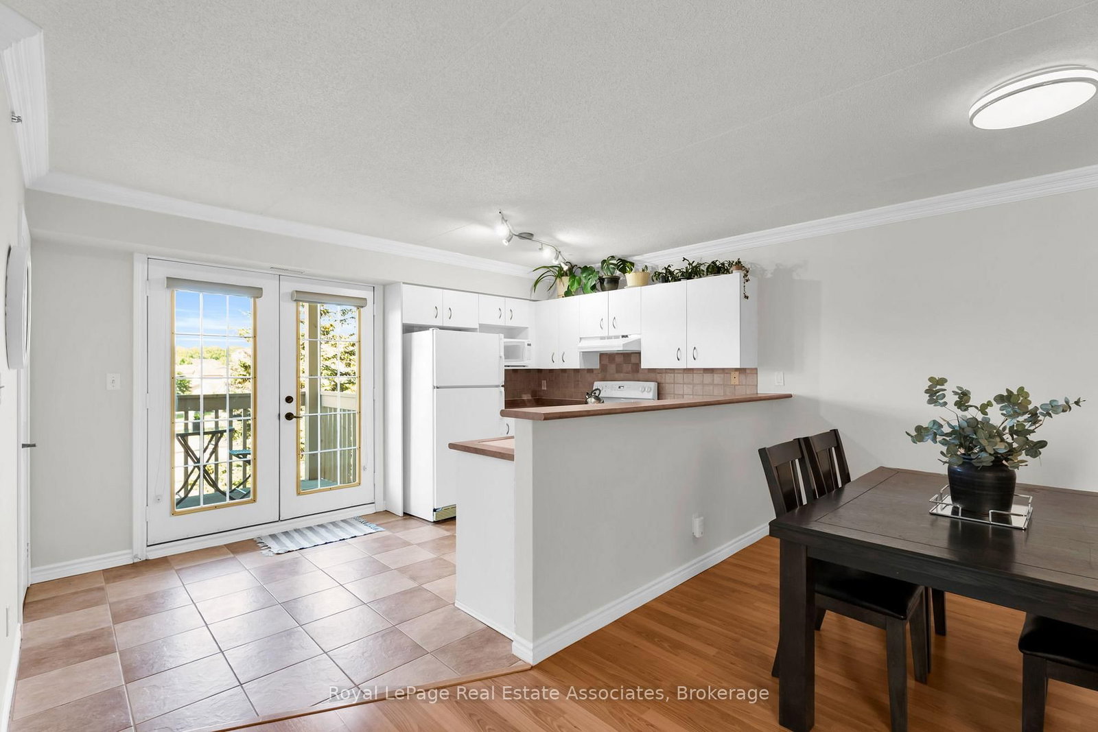 4003 Kilmer Drive • #311 • Burlington, ON photo 13