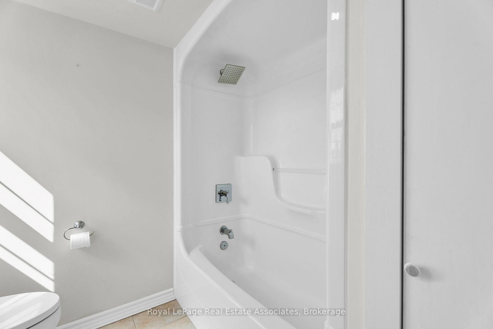 4003 Kilmer Drive • #311 • Burlington, ON photo 24