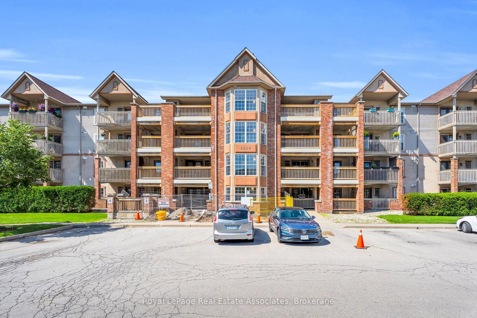 4003 Kilmer Drive • #311 • Burlington, ON photo 32
