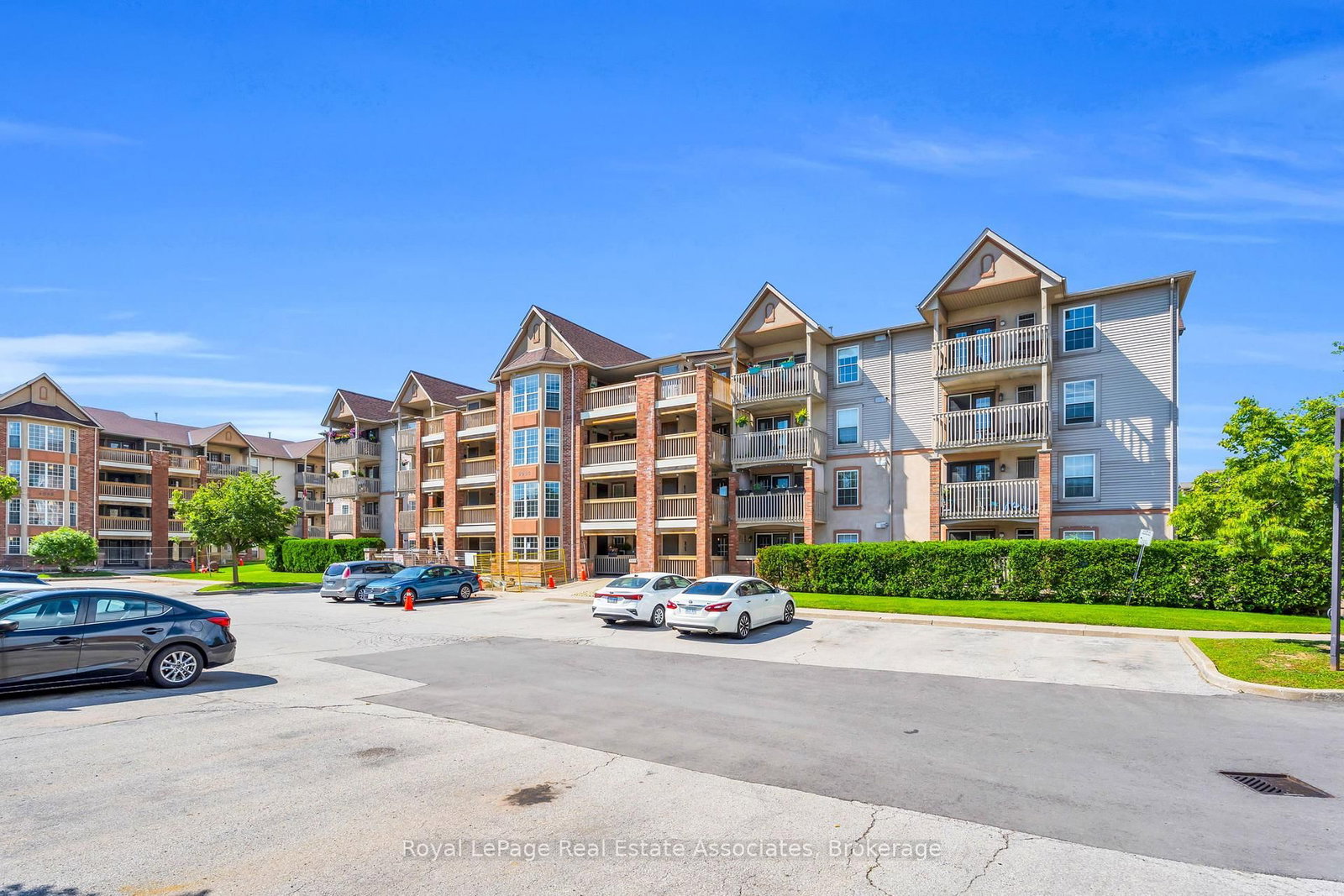 4003 Kilmer Drive • #311 • Burlington, ON photo 33