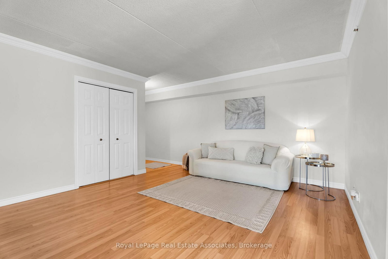 4003 Kilmer Drive • #311 • Burlington, ON photo 5