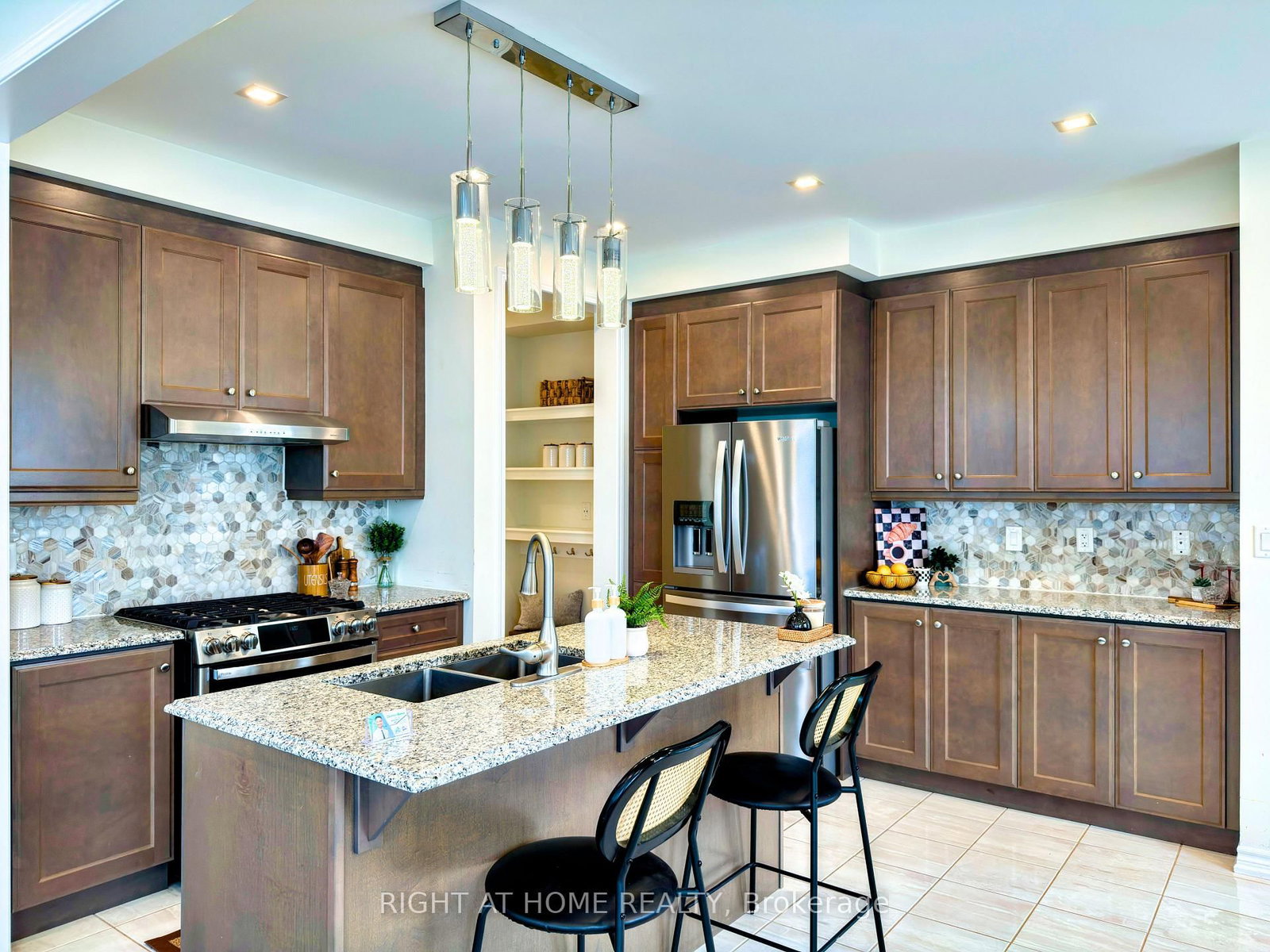 30 Boothill Drive • Brampton, ON photo 12