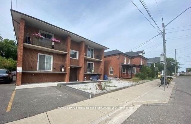 4 - 10 Main Street S
